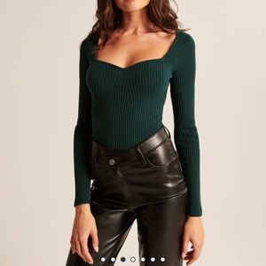 Abercrombie & Fitch Long Sleeve Sweetheart Sweater Dark Green Bodysuit